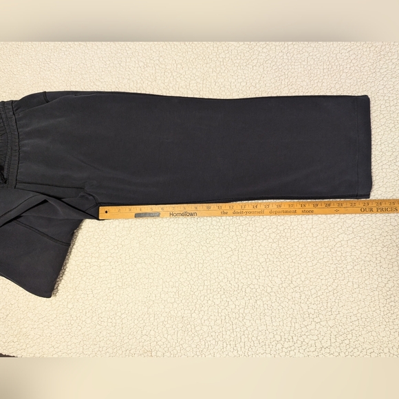 Lululemon Softstreme High-Rise Straight Leg Crop Black Size 10 - Picture 12 of 16